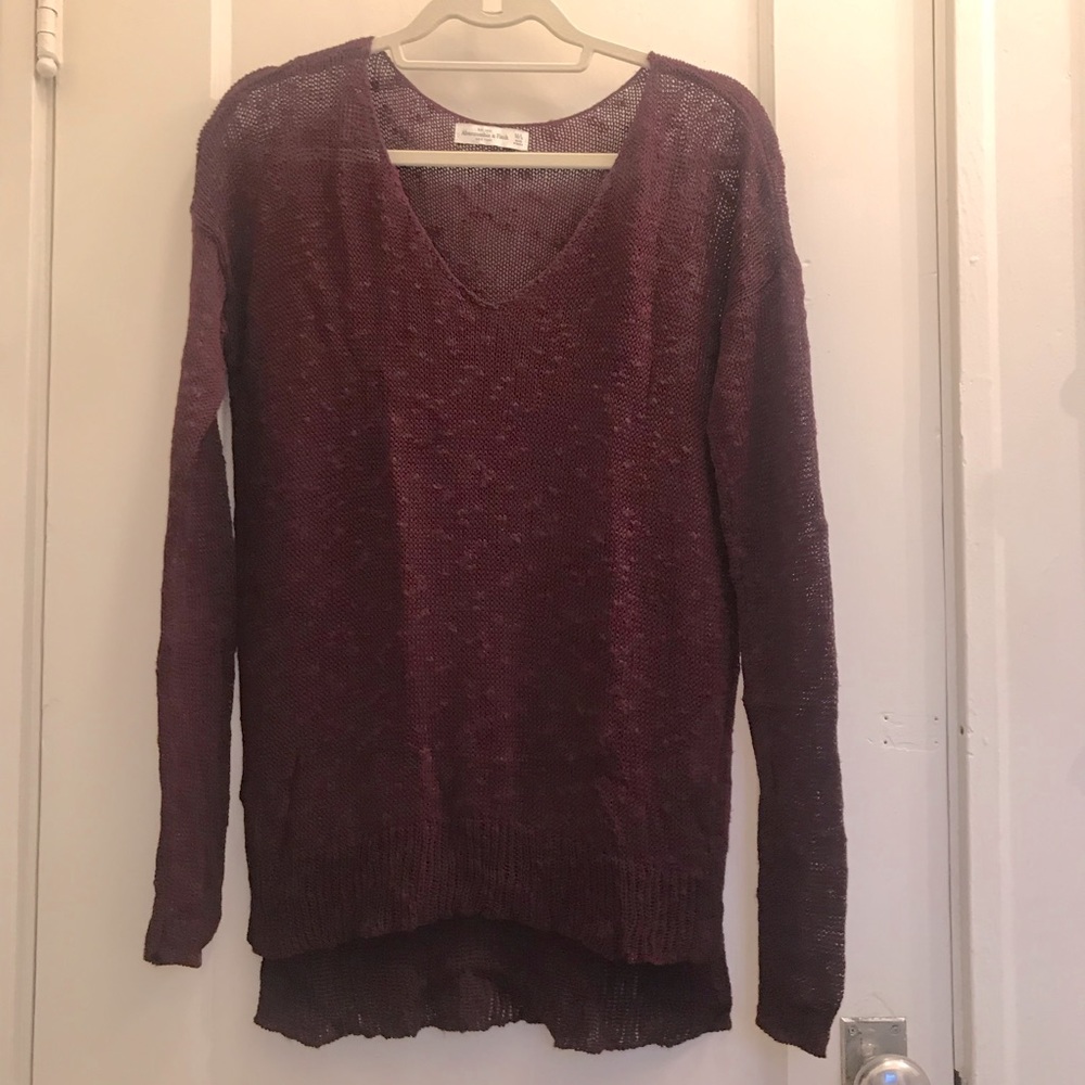 Abercrombie Burgundy Knit V-neck Sweater size Medium/Large